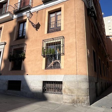 Dplace To Be - Amazing Apartments In Historic Center 마드리드 외부 사진
