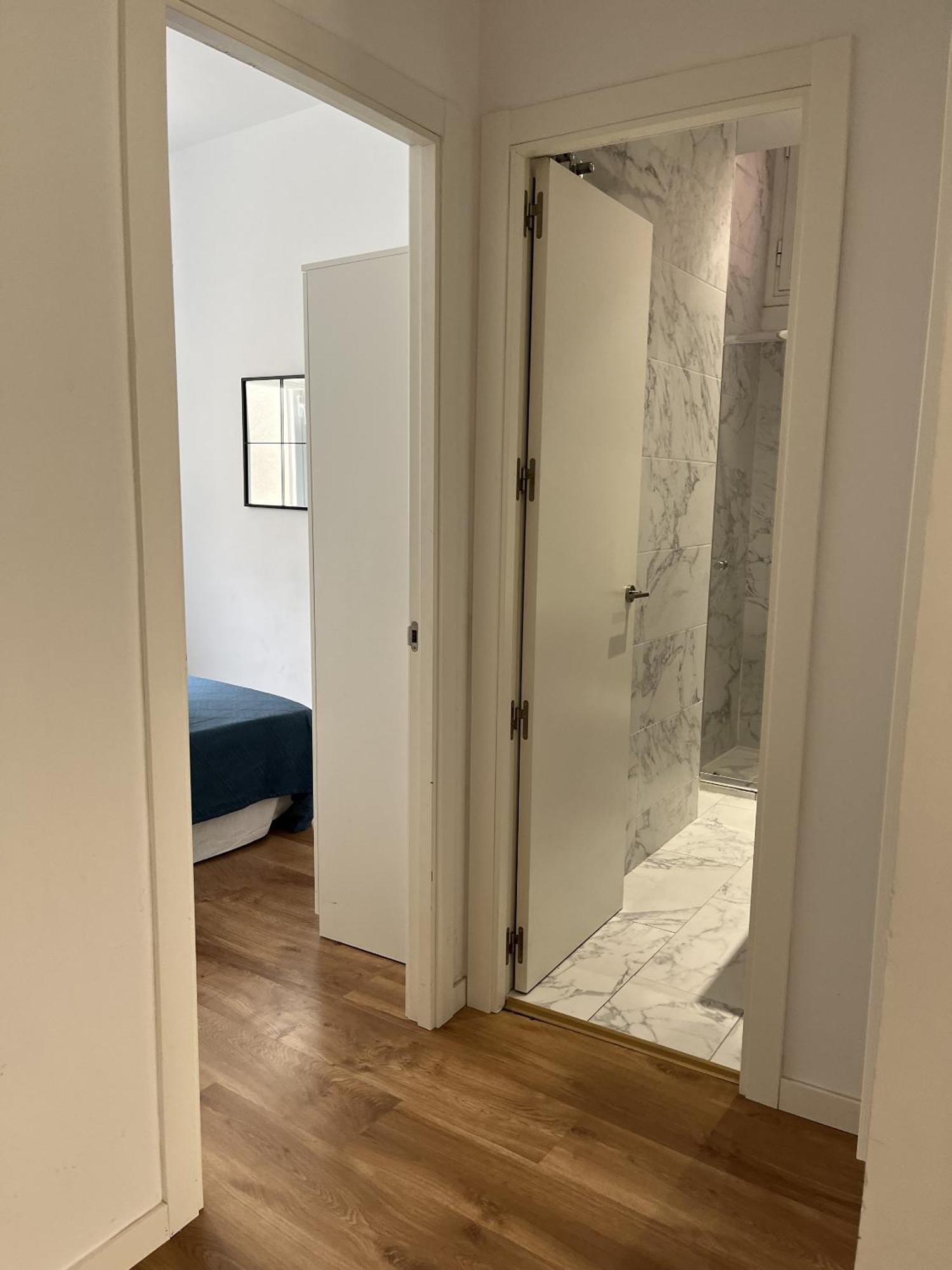 Dplace To Be - Amazing Apartments In Historic Center 마드리드 객실 사진