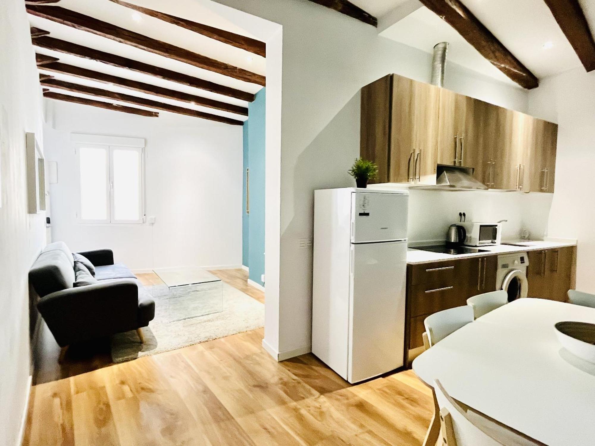 Dplace To Be - Amazing Apartments In Historic Center 마드리드 객실 사진