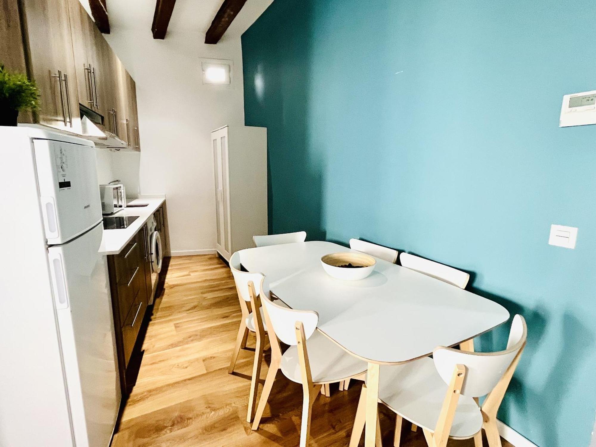Dplace To Be - Amazing Apartments In Historic Center 마드리드 객실 사진