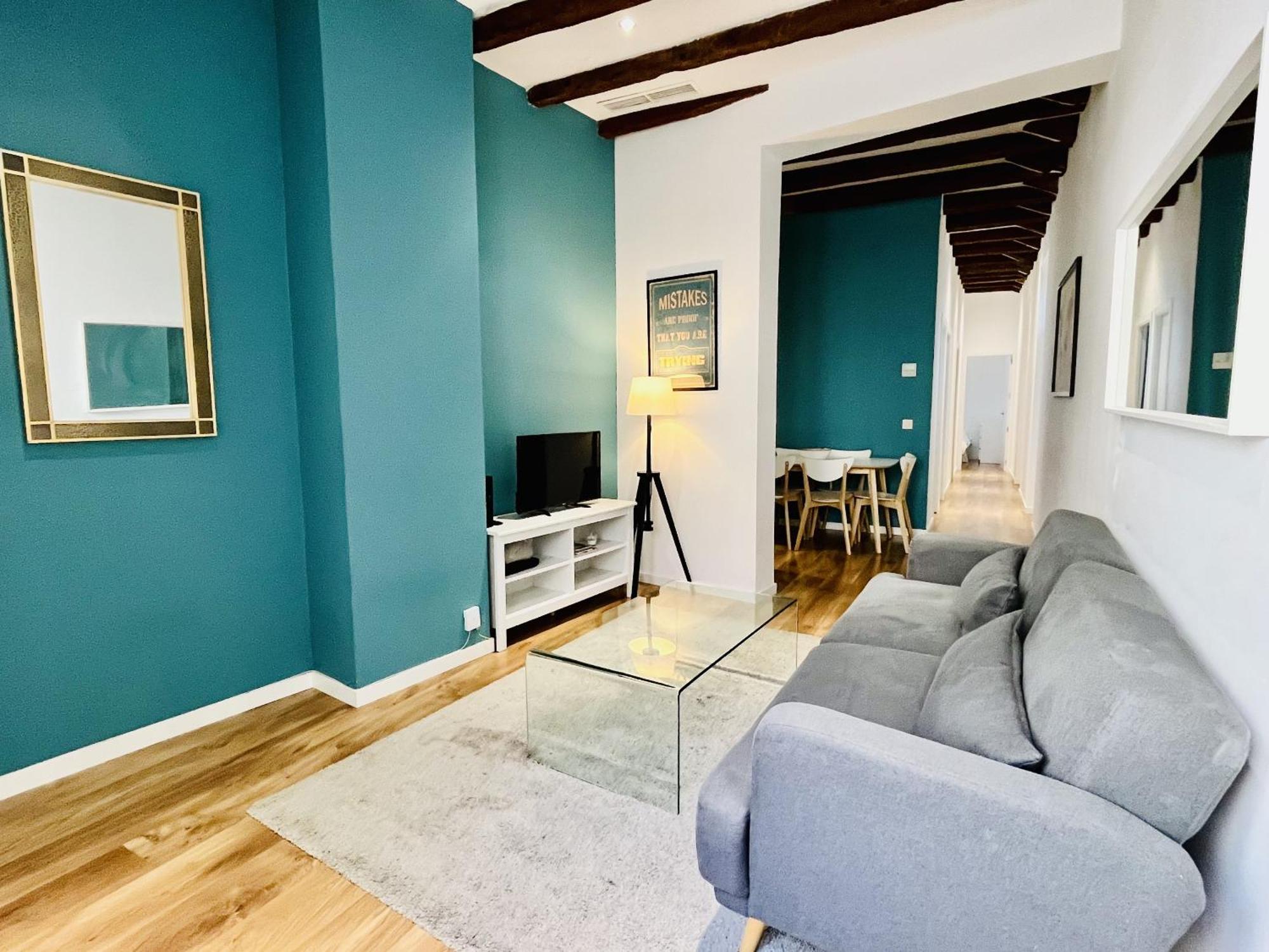 Dplace To Be - Amazing Apartments In Historic Center 마드리드 객실 사진