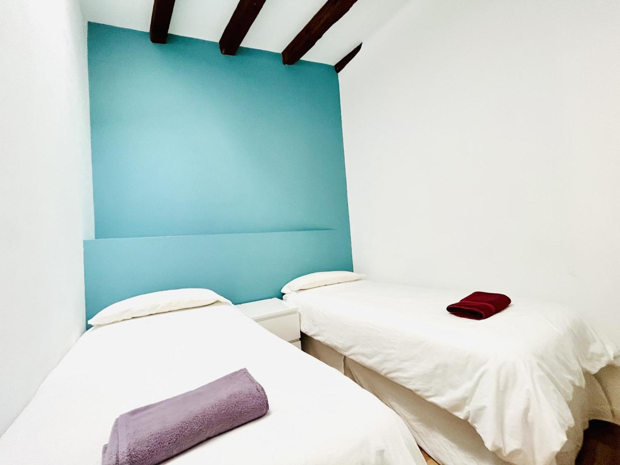 Dplace To Be - Amazing Apartments In Historic Center 마드리드 외부 사진