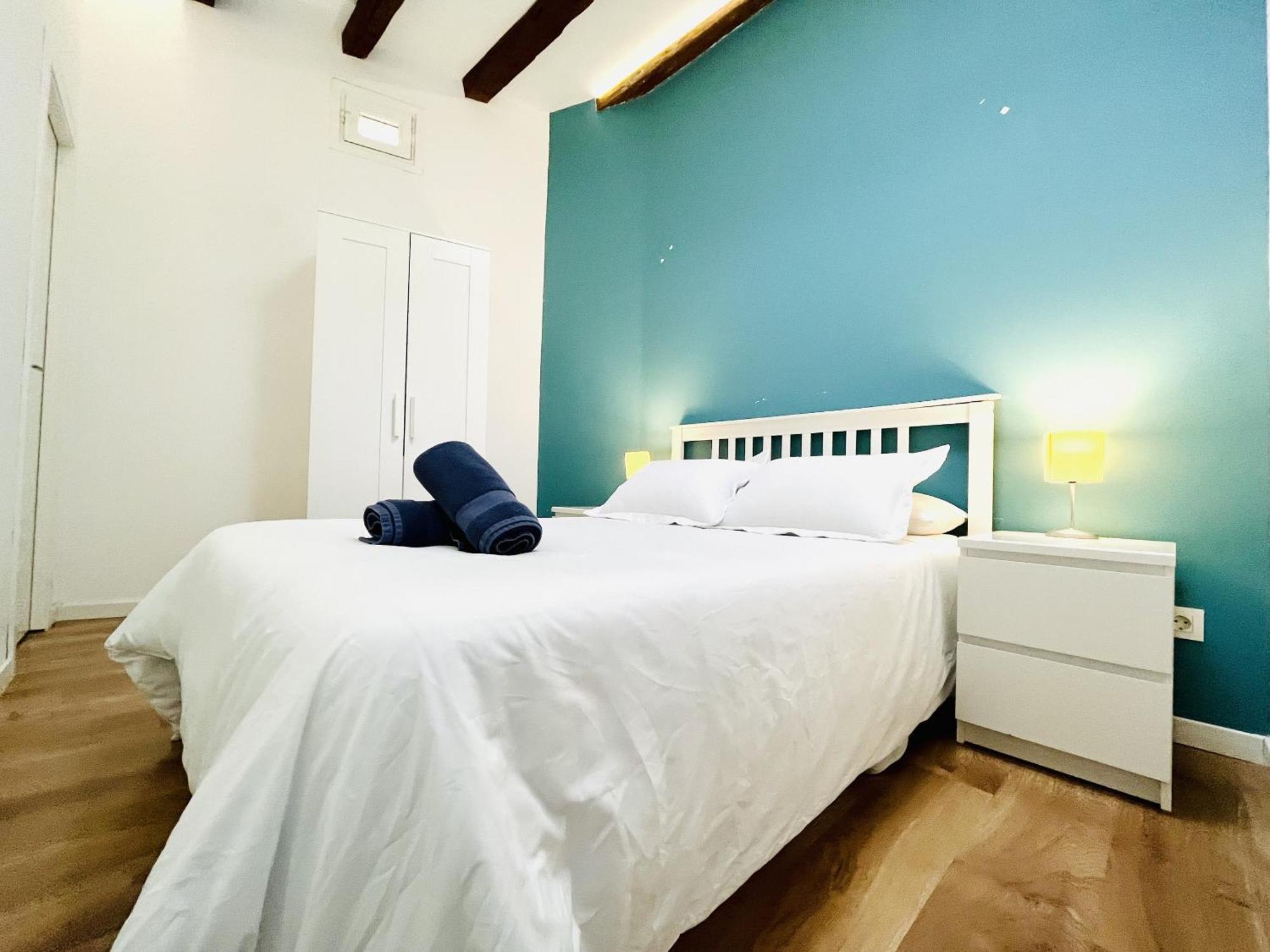 Dplace To Be - Amazing Apartments In Historic Center 마드리드 외부 사진